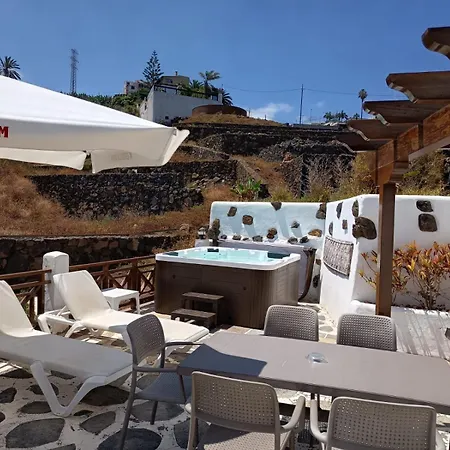 Bollullo Paradise لا أوروتافا