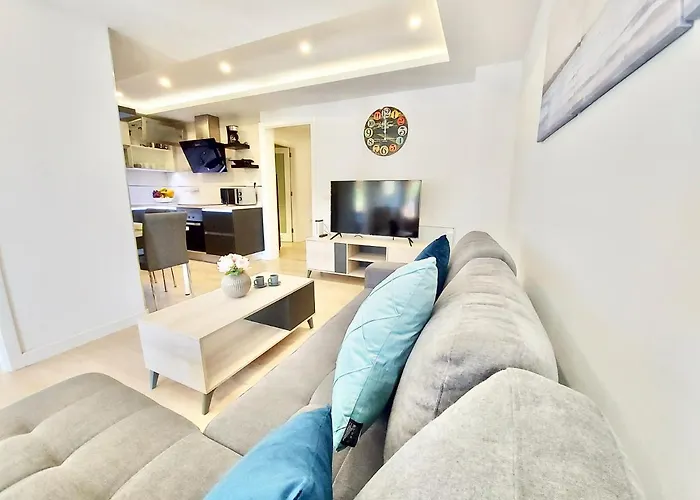 Bollullo Paradise 라오로타바