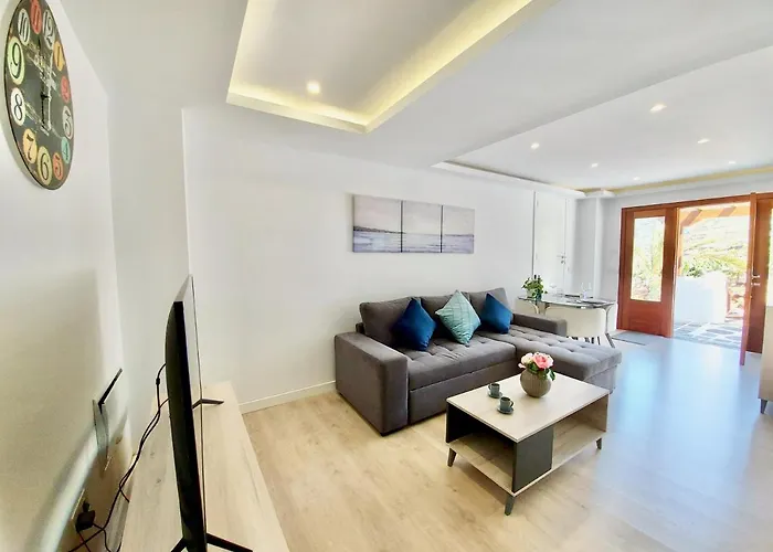 Apartment Bollullo Paradise