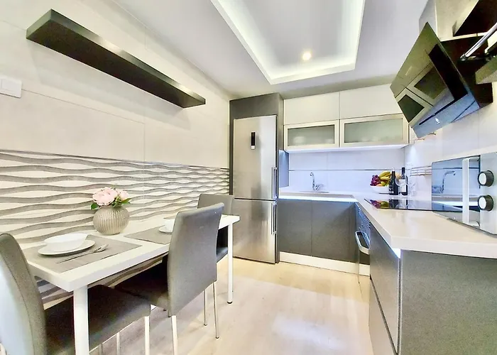 Apartment Bollullo Paradise *